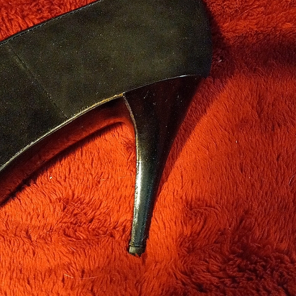 Rossimoda black suede evening shoe with a butterfly on the toe. Made in Italy. - Picture 5 of 8